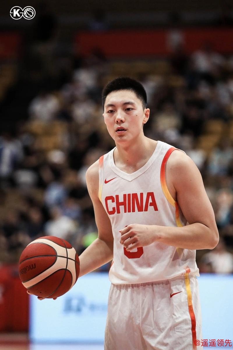 胡明轩跌宕起伏后，再次坚守国家队位置的励志故事