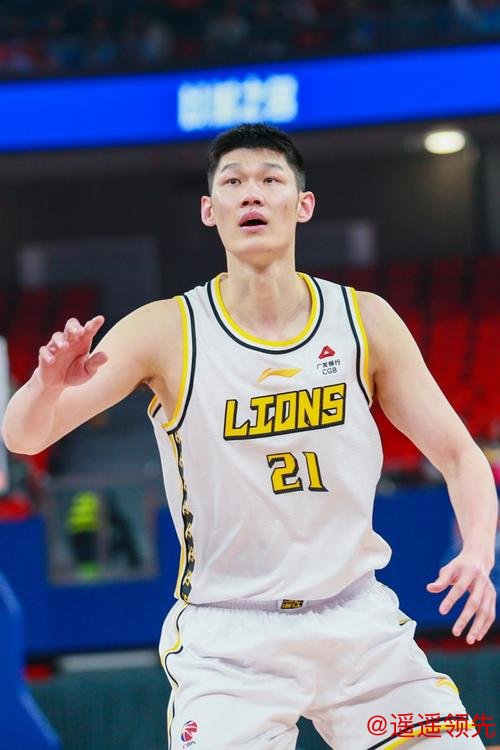 胡金秋35+13广厦2-1山西晋级八强 张宁23+8